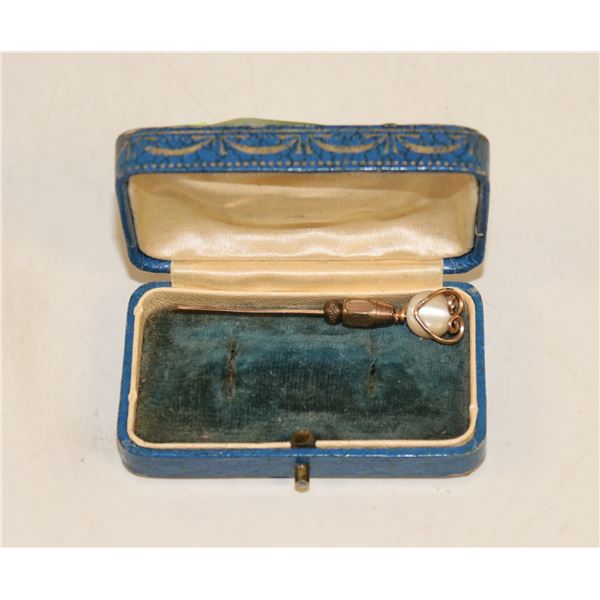 ANTIQUE GOLD HAT PIN IN BOX