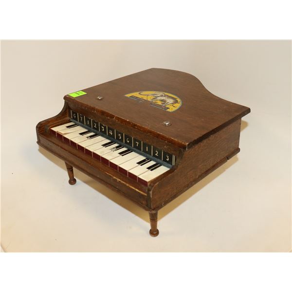 ANTIQUE CHILDRENS GRAND PIANO