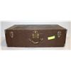 Image 1 : ANTIQUE BROWN SUITCASE
