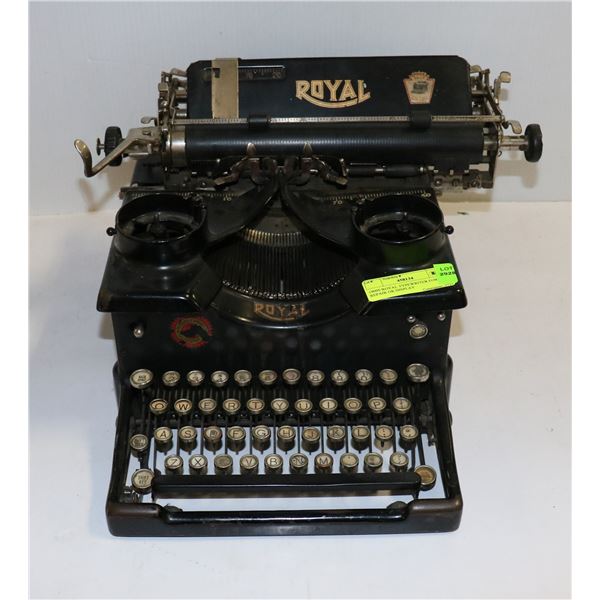 1900S ROYAL TYPEWRITER FOR REPAIR OR DISPLAY