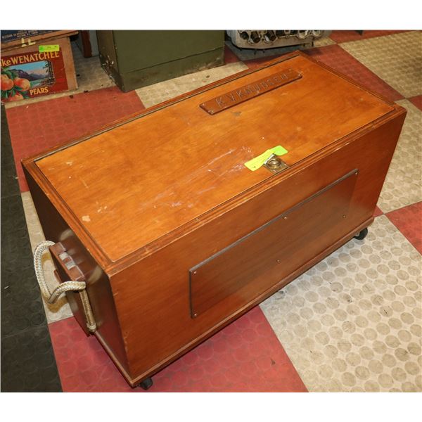 CUSTOM BUILT WOODEN STORAGE CHEST APPROX 3x2x1