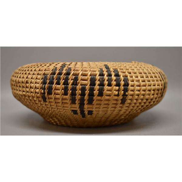 NATIVE AMERICAN WASHO BASKETRY BOWL