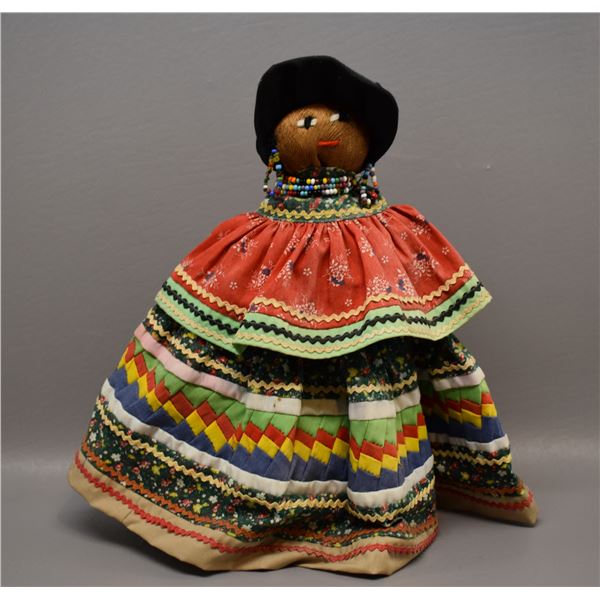 NATIVE AMERICAN SEMINOLE DOLL