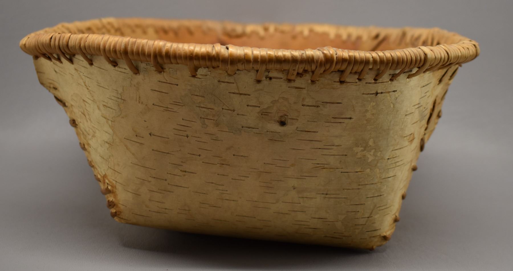 NATIVE AMERICAN WOODLANDS BIRCH BARK BOWL