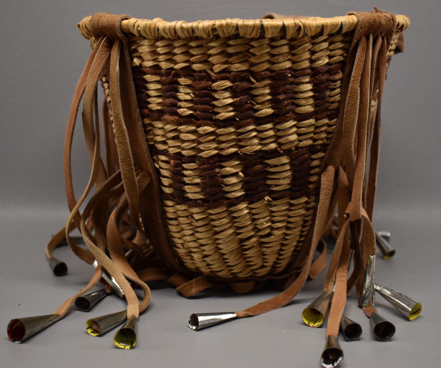 NATIVE AMERICAN APACHE BURDEN BASKET