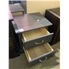 Image 2 : 2 DRAWER NIGHT STAND 22 X 18 X 21.5"