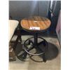 Image 1 : SWIVEL FUNCTION STOOL