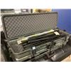 Image 2 : HUNTSHIELD HARD SHELL RIFLE CASE WITH ASSORTED SET DEC BATONS