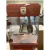 Image 2 : 2 POPCORN MAKERS