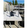 Image 2 : 10 TABLES