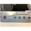 Image 2 : WHITE KENMORE DRYER MODEL 110.C69832801