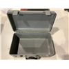 Image 2 : LOCKING CONTAINER