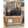 Image 1 : PALLET OF FOLDING CHAIRS