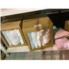 Image 3 : ASSORTED PILLOWS, MATTRESS COVERS AND RUBBER PIECES