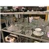 Image 4 : SHELF LOT OF ASSORTED CRYSTAL GLASSES