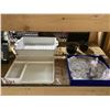 Image 2 : ASSORTED SMALL APPLIANCES AND DISHWARE