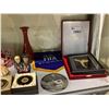 Image 3 : COASTERS, FIGURINES, JARS, BANNER, HOUSEHOLD DECOR, ETC