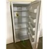 Image 2 : FRIGIDARE UPRIGHT FREEZER MODEL #FFFH20F3WW0 NO LIGHT BULB