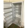 Image 2 : FRIGIDARE UPRIGHT FREEZER MODEL #FFFH20F3WW0 NO LIGHT BULB (HAS ICE BUILD UP VISIBLE DAMAGE)