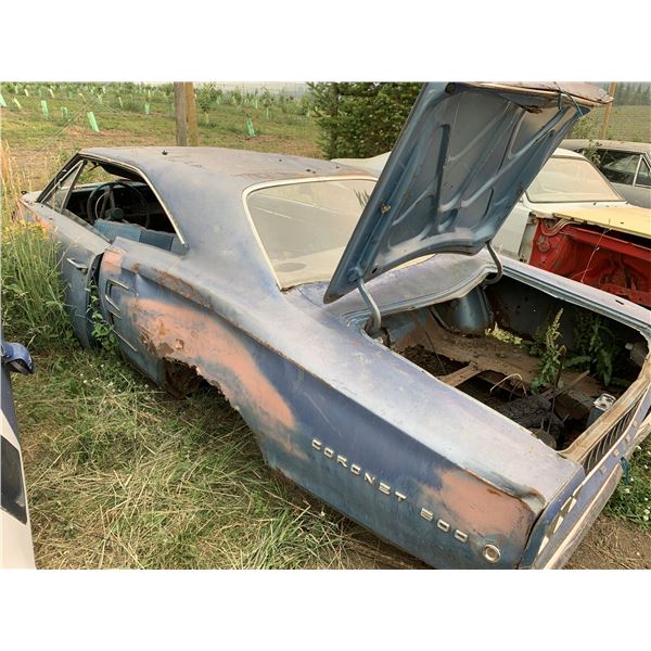 1968 Dodge Coronet - shell, parts car, body is rough, has seats, has glass, has vin, has emblems/tri