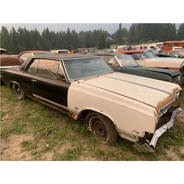 1965 Oldmobile Cutlass F85 - project, bad frame