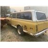 Image 2 : 1971 GMC Suburban - runs, almost complete, rusty