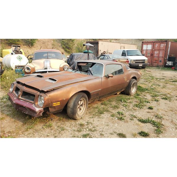 1976 Pontiac Firebird - Formula, original 400, 4spd, rough but runs