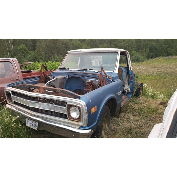 1969/70 Chevy Truck - parts