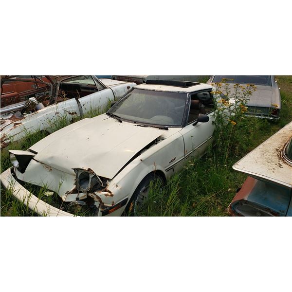 80s Mazda RX7 - parts