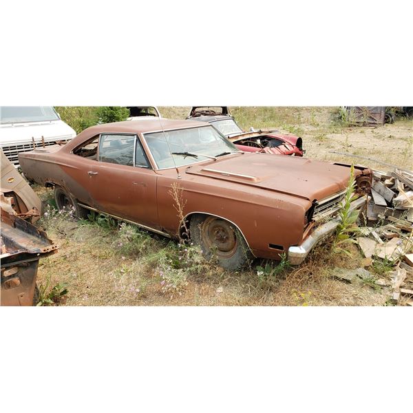 1969 Plymouth Road Runner shell, extremely, rusty, has tags EG