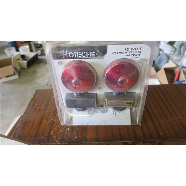 PORTABLE TRAILER LIGHTS