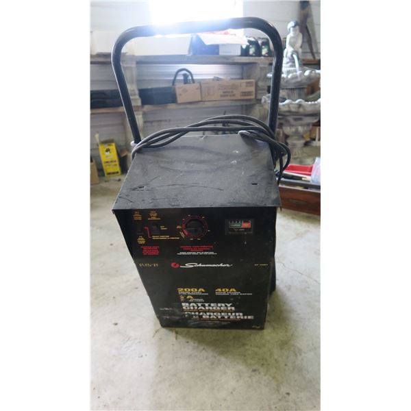 SHUMACHER BATTERY CHARGER 200A
