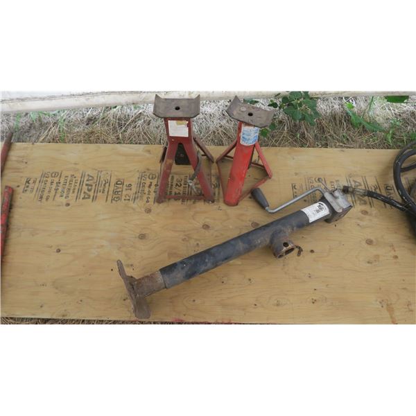 2 JACK STANDS + 1 TRAILER JACK