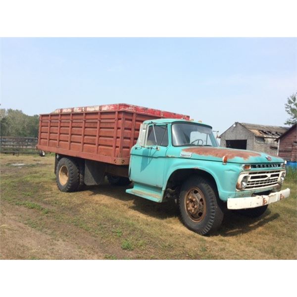 1966 MERCURY, V8 GAS, 14' STEEL BOX & HOIST C/W SILAGE EXTENSION, 4/2 SPEED, SINGLE AXLE, DUALS 3 TO