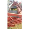 Image 5 : HESTON 6450 (1981) 18' SWATHER, DOUBLE CUT, TWIN KNIFE, CAB, GAS \, 1727.7 HOURS SHOWING SN#8453481