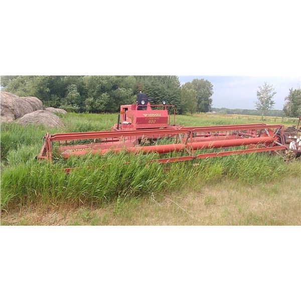 VERSATILE HYDROSTATIC 400 SWATHER, 6 CYL, 20' OPEN FRONT SN#40084086432