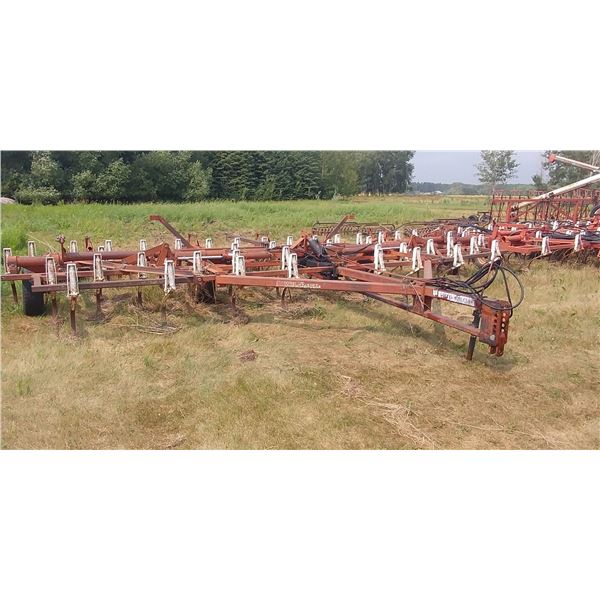 WIL-RICH CULTIVATOR 24'-27- HYDROLIC LIFT, MORRIS HARROWS, TOWBAR