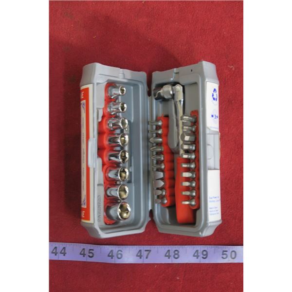 Budweiser Beer Can Tool/Socket Set