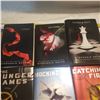 Image 4 : book lot 3 Hunger Games Dave Ramsey, light lamp easy hang on headboard