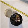 Image 2 : over 1 pound of vintage buttons and can with lid