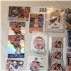 Image 4 : Connor Mcdavid hockey card lot includes rookie