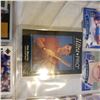 Image 5 : vintage baseball trading card collector lot