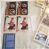 Image 15 : Huge Eric Lindros hockey trading card collector lot