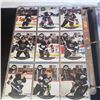 Image 19 : vintage hockey cards complete book