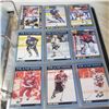 Image 11 : vintage hockey cards complete book
