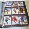 Image 40 : vintage hockey cards complete book