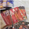 Image 18 : book and box of cards Flair hundreds hockey cards Trading cards NHL