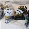 Image 3 : hockey collectibles new Luongo Belfour Vanbiesbrouck Goalie