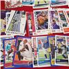 Image 2 : huge lot NFL football quarterbacks + rookies+++ Cards trading cards 2019+
