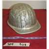 Image 1 : Decorative Engraved Metallic Hardhat